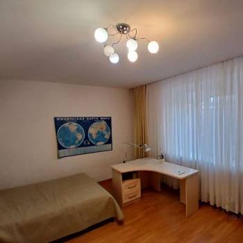 Продается 3-х комнатная квартира, 136,8 м²