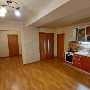 Продается 3-х комнатная квартира, 136,8 м²