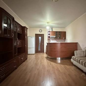 Сдается 1-комнатная квартира, 38 м²