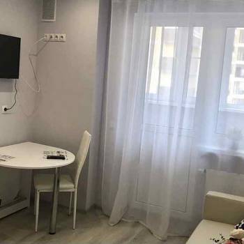 Сдается 1-комнатная квартира, 42 м²