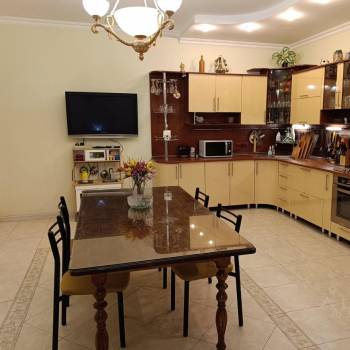 Продается Дом, 337 м²
