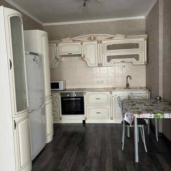 Сдается 2-х комнатная квартира, 60 м²