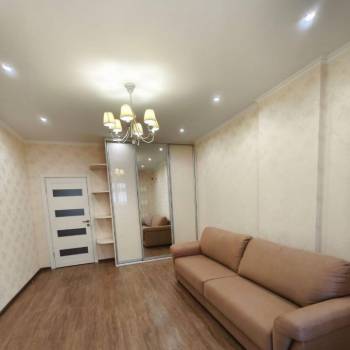 Сдается 2-х комнатная квартира, 76 м²