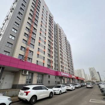 Сдается Многокомнатная квартира, 77 м²