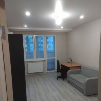 Сдается 2-х комнатная квартира, 76 м²