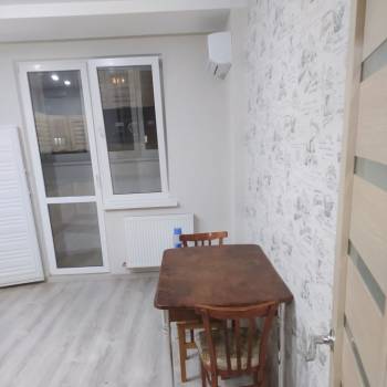 Сдается 2-х комнатная квартира, 76 м²
