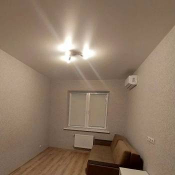 Продается 1-комнатная квартира, 37,4 м²