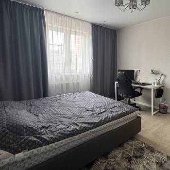 Продается 1-комнатная квартира, 38 м²