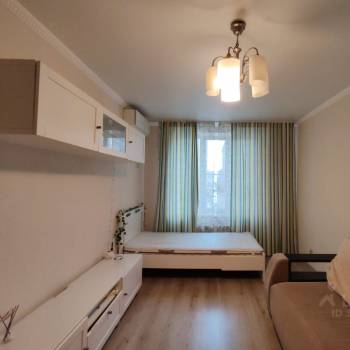 Продается 1-комнатная квартира, 37,1 м²