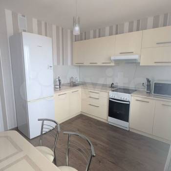 Продается 1-комнатная квартира, 37,5 м²