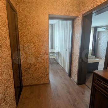 Продается 1-комнатная квартира, 37,5 м²