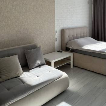 Продается 1-комнатная квартира, 48 м²