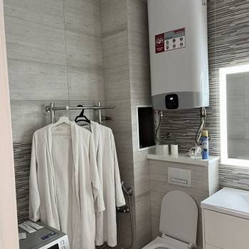 Продается 1-комнатная квартира, 48 м²