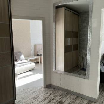Продается 1-комнатная квартира, 48 м²