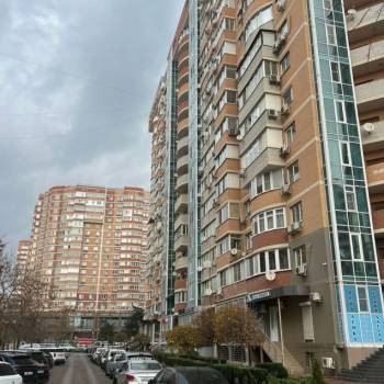 Сдается 2-х комнатная квартира, 80 м²