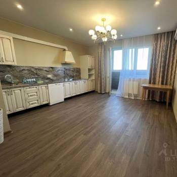 Сдается 2-х комнатная квартира, 88 м²