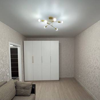 Продается 1-комнатная квартира, 36 м²