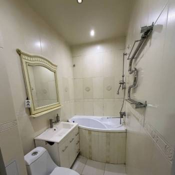 Продается 2-х комнатная квартира, 64,7 м²