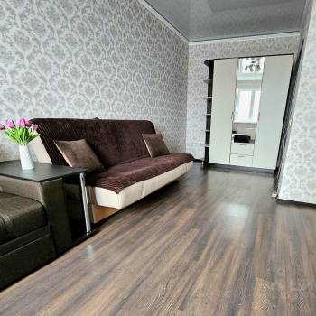 Продается 1-комнатная квартира, 37,3 м²