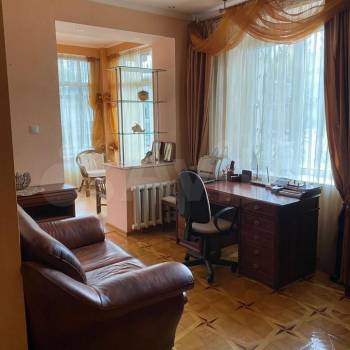 Продается Многокомнатная квартира, 144,4 м²