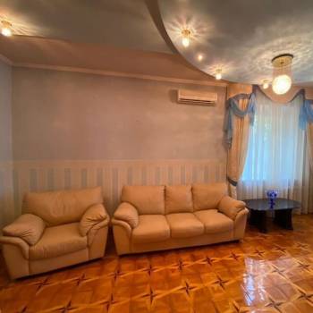 Продается Многокомнатная квартира, 144,4 м²