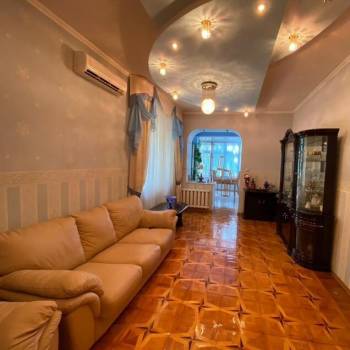 Продается Многокомнатная квартира, 144,4 м²