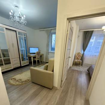 Продается 1-комнатная квартира, 35 м²