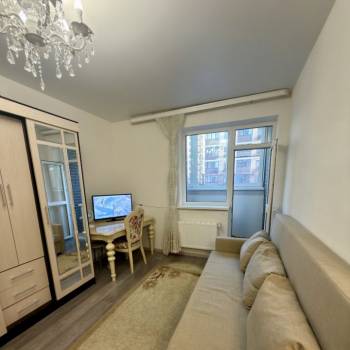 Продается 1-комнатная квартира, 35 м²