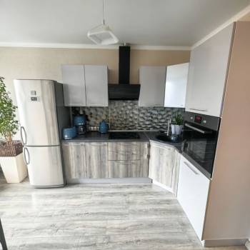 Продается 1-комнатная квартира, 46,3 м²