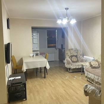 Сдается Многокомнатная квартира, 60 м²