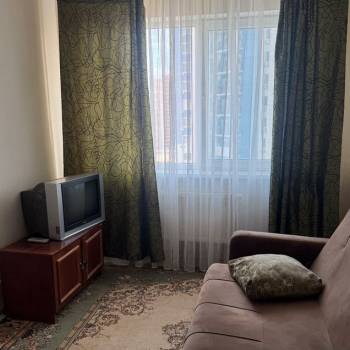 Сдается 1-комнатная квартира, 35 м²