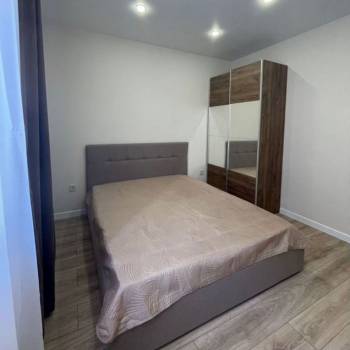 Продается 1-комнатная квартира, 35 м²
