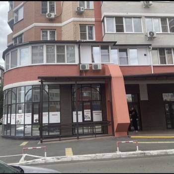 Продается Нежилое помещение, 74 м²