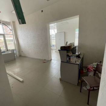 Продается Нежилое помещение, 74 м²