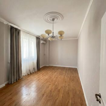Продается 1-комнатная квартира, 50,5 м²