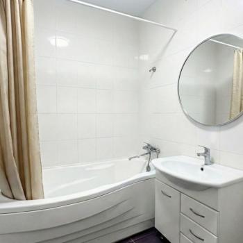 Продается 1-комнатная квартира, 50,5 м²