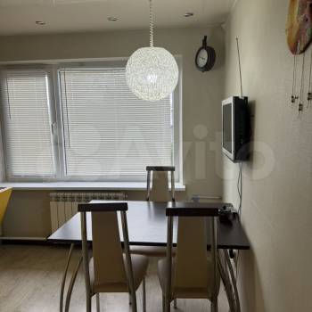 Сдается Многокомнатная квартира, 60 м²
