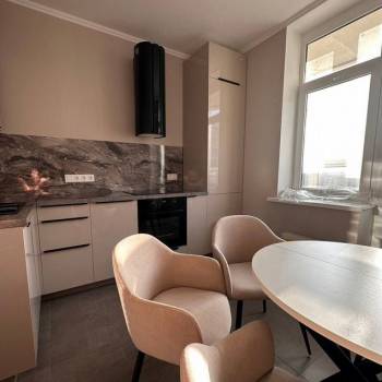 Продается 2-х комнатная квартира, 57 м²