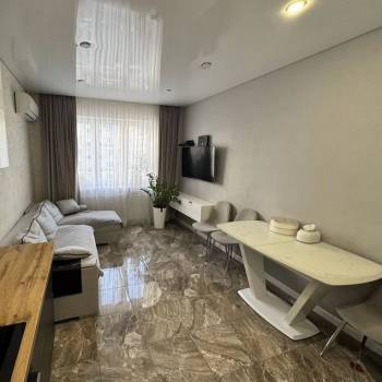 Продается 2-х комнатная квартира, 55 м²