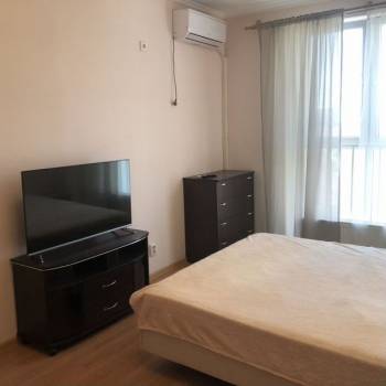 Сдается 1-комнатная квартира, 42 м²