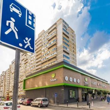 Сдается 1-комнатная квартира, 43 м²
