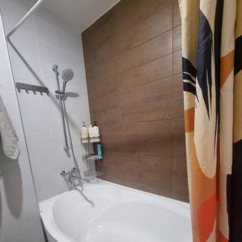 Продается 3-х комнатная квартира, 100 м²