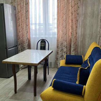 Сдается 1-комнатная квартира, 39 м²