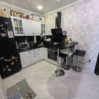 Продается 1-комнатная квартира, 37 м²