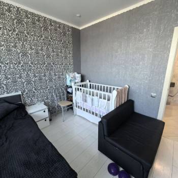 Продается 1-комнатная квартира, 37 м²