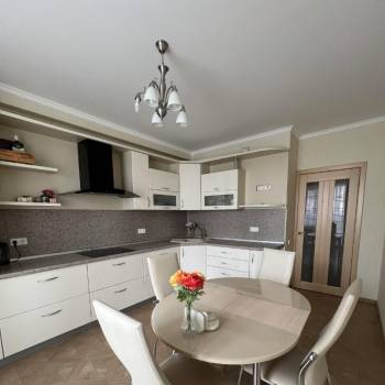Продается 2-х комнатная квартира, 85 м²