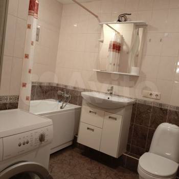 Сдается Многокомнатная квартира, 58 м²