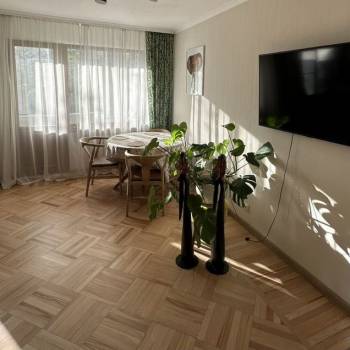 Сдается 2-х комнатная квартира, 65 м²
