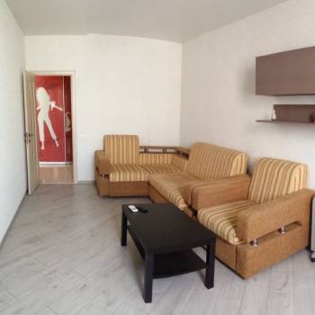 Сдается 1-комнатная квартира, 50 м²
