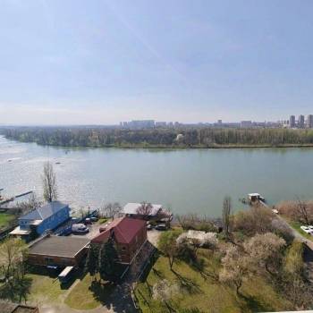 Продается 1-комнатная квартира, 45 м²
